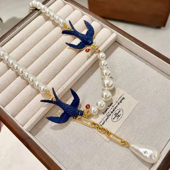 Vintage Swallow Pearl Gold Couture Necklace Earrings Set - Picture 11 of 16